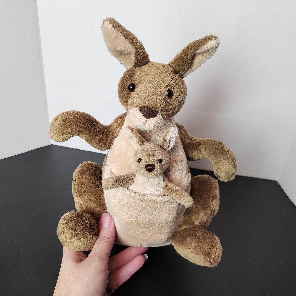 Gund Jirra the Kangaroo With Baby Plush Toy Stuffed Animal - Picture 7 of 10